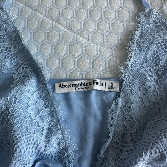 Abercrombie & Fitch Sky Blue Lace and Satin Sleep Pajama Set - Picture 5 of 10